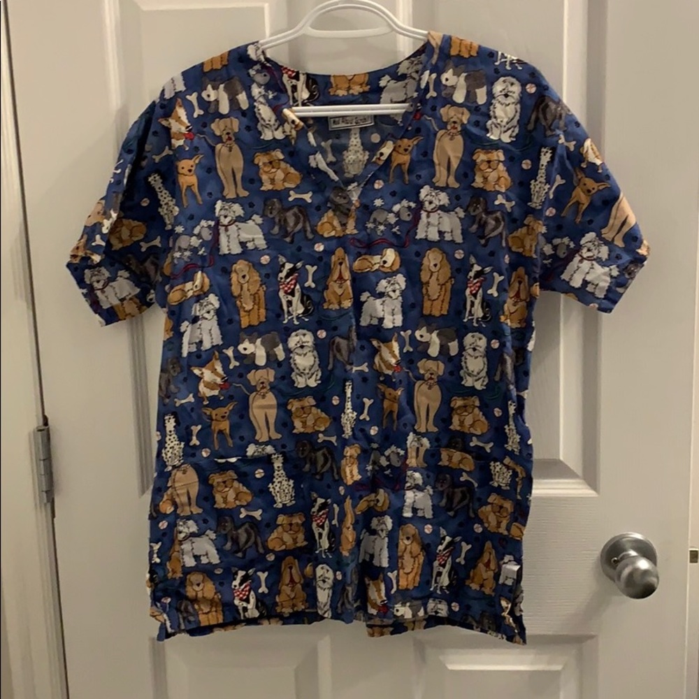 Scrub top